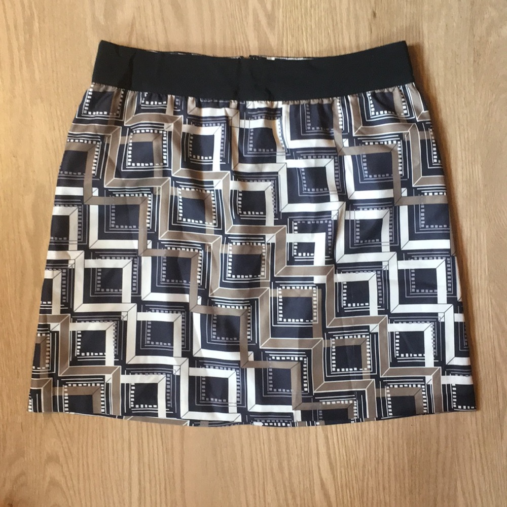 Banana Republic geo print mini skirt
